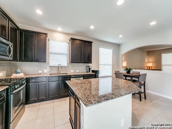 $2,625 | 5348 Saffron Rose, San Antonio, TX 78253