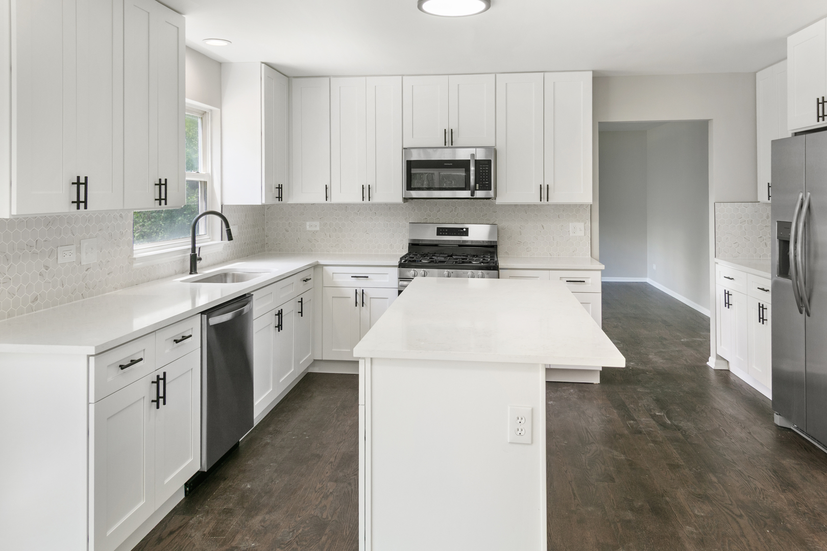 600 Brookstone Road Grayslake, IL 60030 - Photo 6 of 33