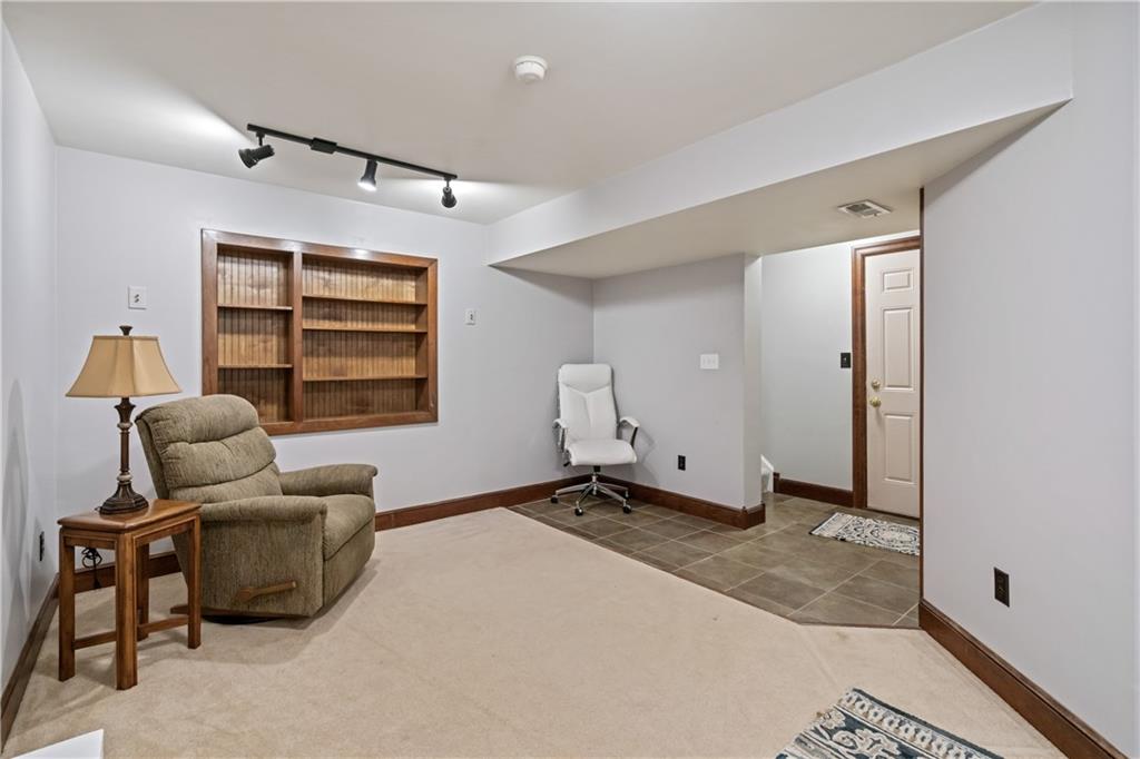 36 Castle View Drive McKees Rocks, PA 15136 - Photo 25 of 28 home office, gym space, the possibilities are endless!
