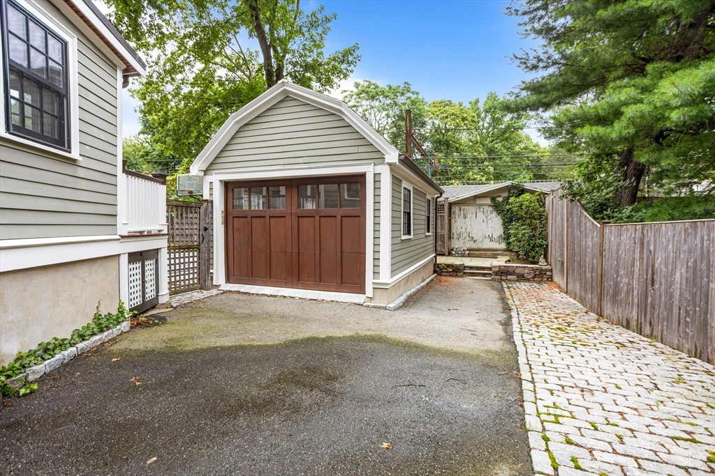 333 Clark Road Brookline, MA 02445 - Photo 5 of 42