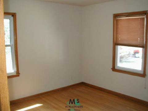 33791 Utica Road Fraser, MI 48026 - Photo 5 of 7 422395-4.JPG