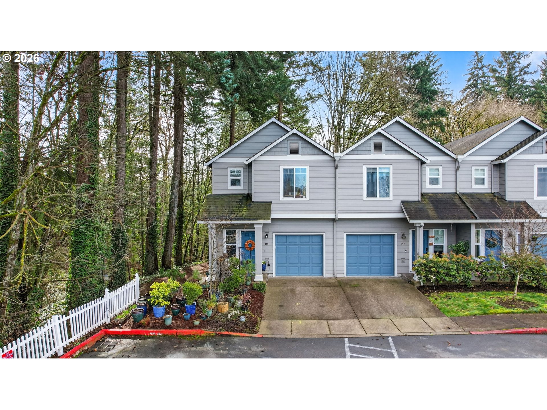 810 East 9th Street, Unit D13 Newberg, OR 97132 - Photo 42 of 42 a house with a outdoor space