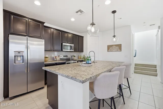 $550,000 | 1696 East Bridgeport Parkway, Gilbert, AZ 85295