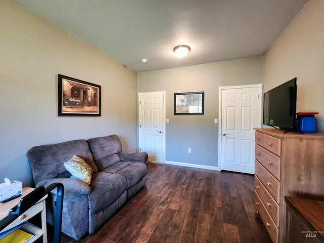 $675,000 | 1076 Quartz Creek Road, Harvard, ID 83834