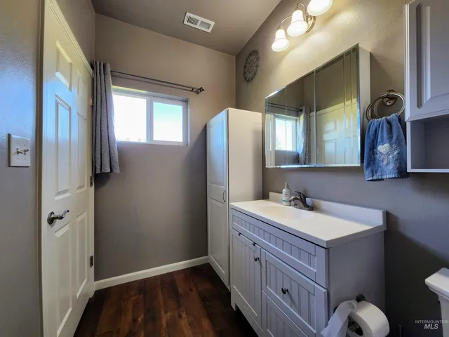 $675,000 | 1076 Quartz Creek Road, Harvard, ID 83834