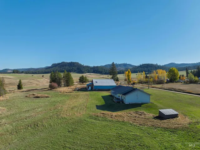 $675,000 | 1076 Quartz Creek Road, Harvard, ID 83834