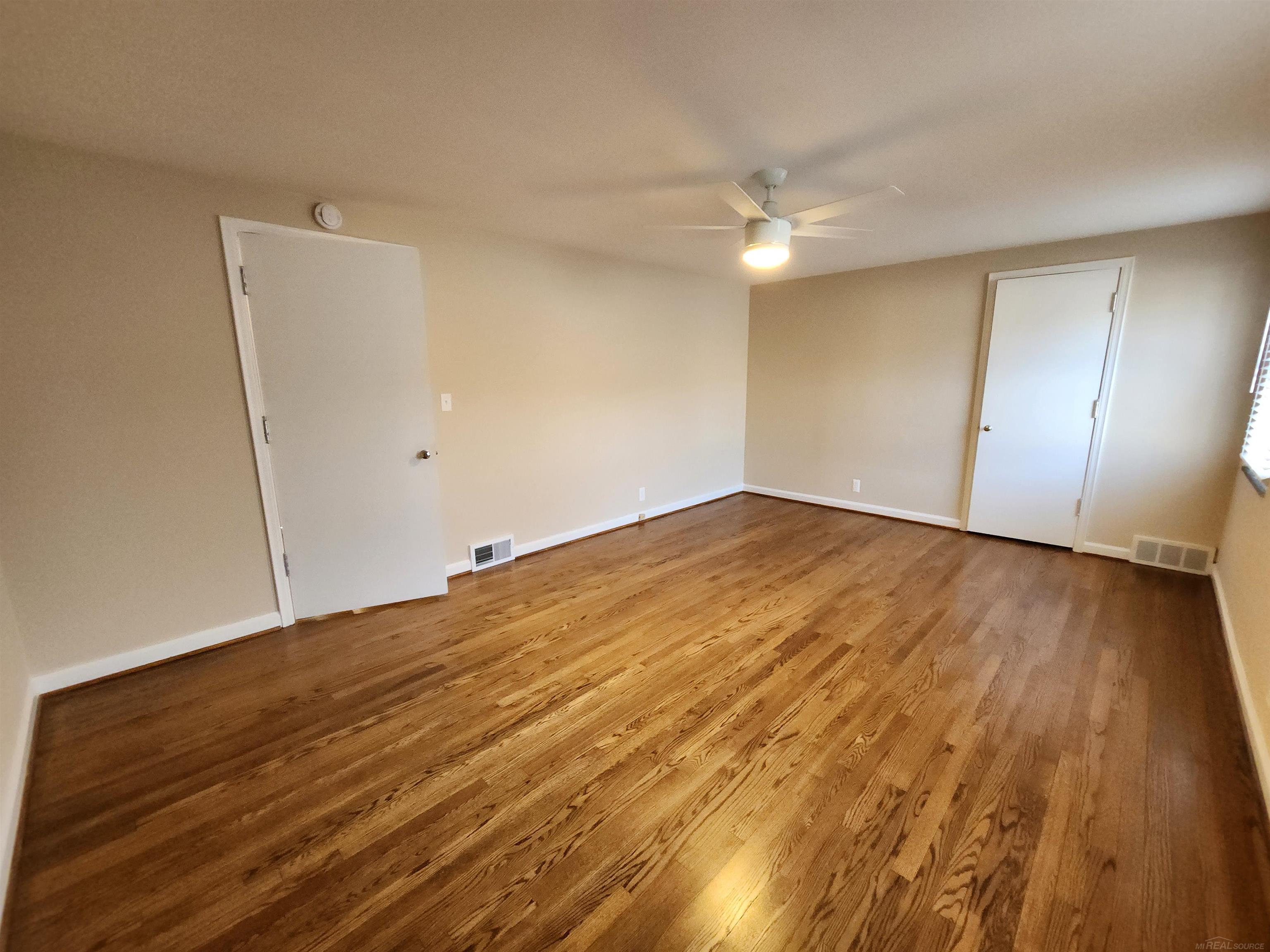 343 Rivard Boulevard Grosse Pointe, MI 48230 - Photo 22 of 31