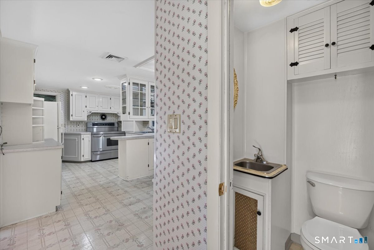 41 North River Road Coventry, CT 06238 - Photo 10 of 40 Gallery Image 10