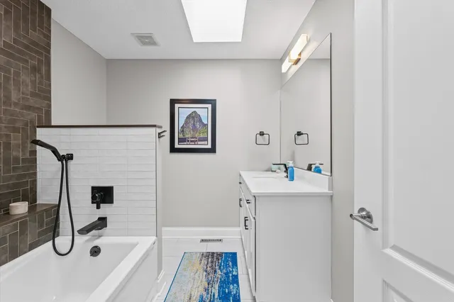 $389,900 | 1413 Caro Court, Unit 1413, Mahomet, IL 61853