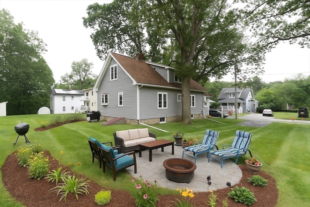 18 Balder Road Worcester, MA 01605 - Photo 3 of 36 Gallery Image 3