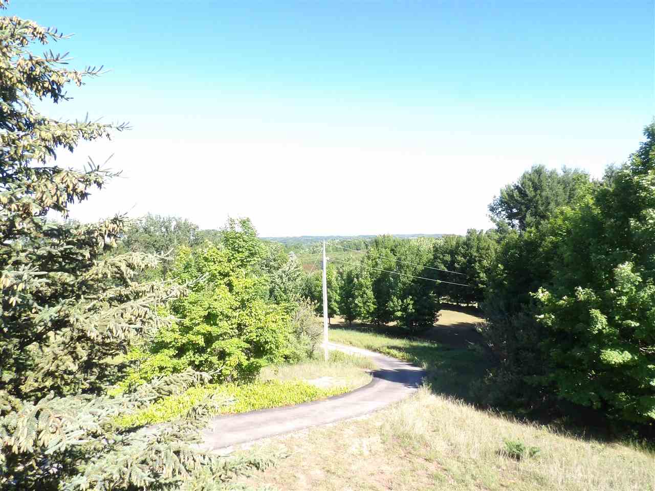 5795 East Rice Road Cedar, MI 49621 - Photo 5 of 19 1889946-4.JPG