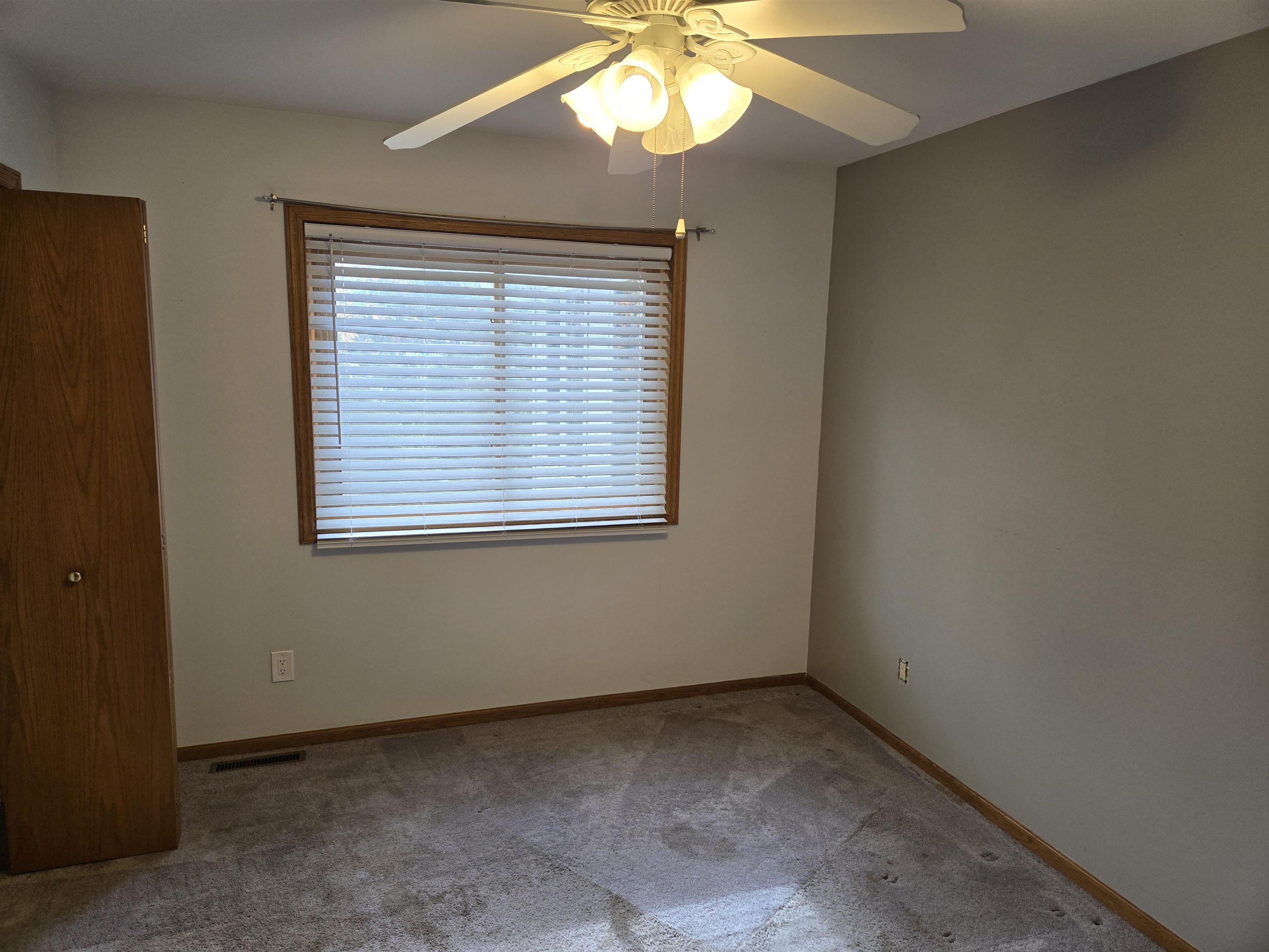 117 Knutson Drive Madison, WI 53704 - Photo 18 of 28