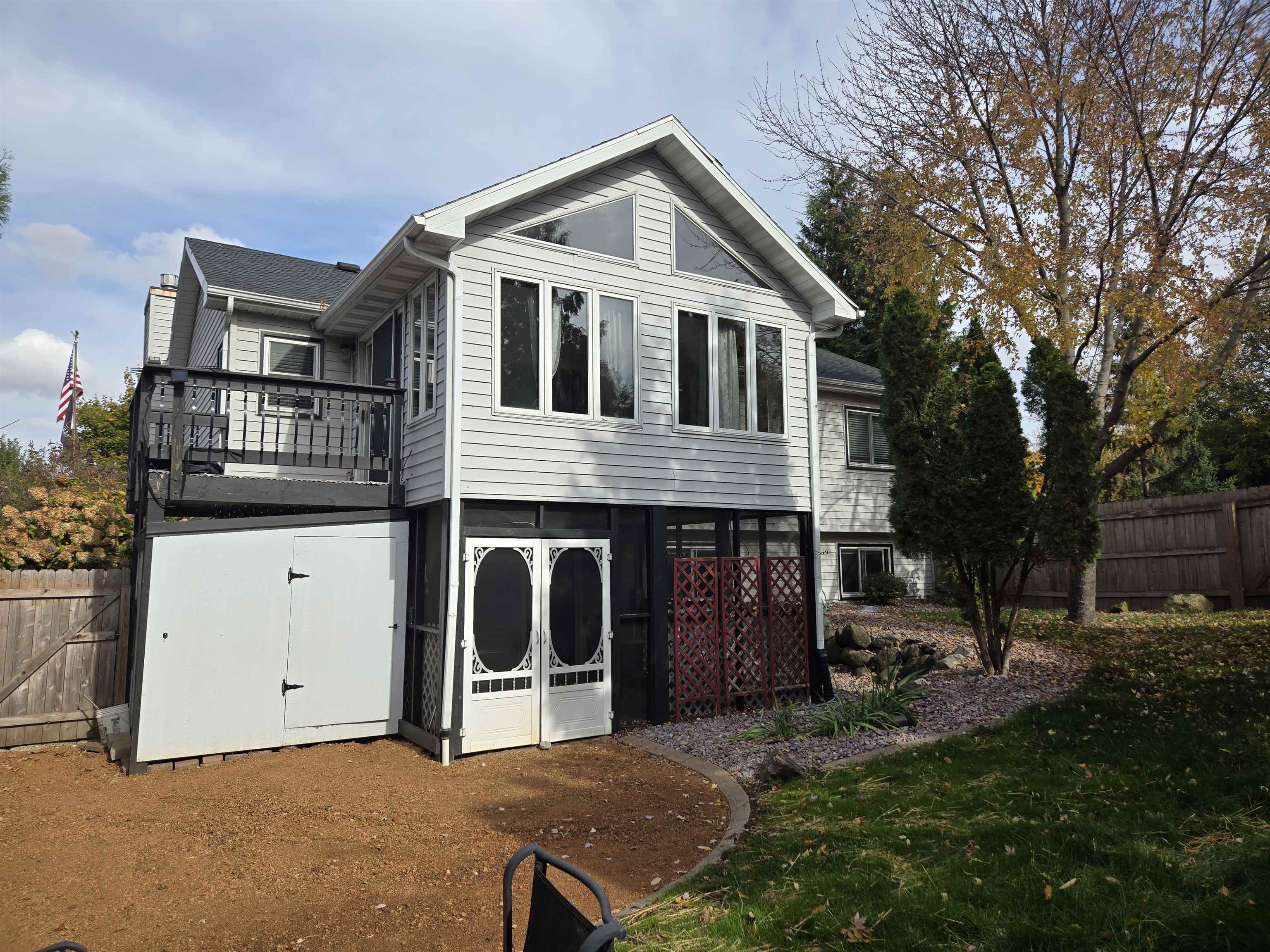 117 Knutson Drive Madison, WI 53704 - Photo 4 of 28