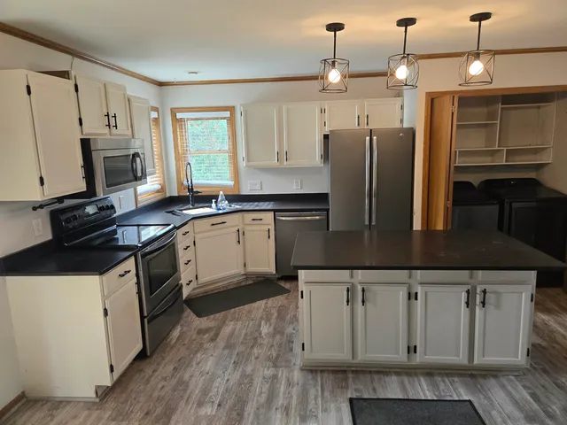 $539,900 | 117 Knutson Drive, Madison, WI 53704