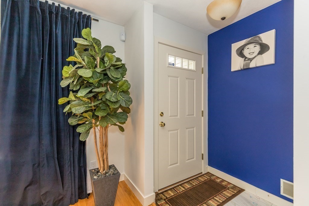 8 Wainwright Road Winchester, MA 01890 - Photo 3 of 41 Gallery Image 3