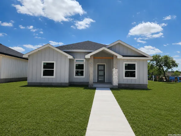 $285,000 | 2746 Rodriguez Street, Eagle Pass, TX 78852