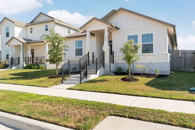 $325,000 | 107 Magnolia Ranch Lane, Hutto, TX 78634