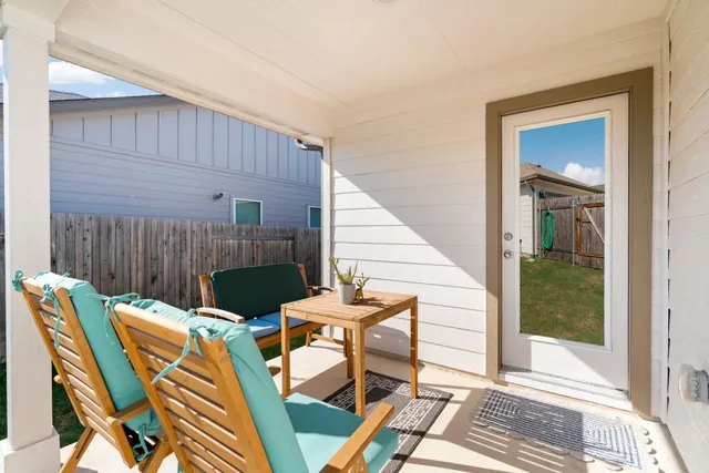 $325,000 | 107 Magnolia Ranch Lane, Hutto, TX 78634