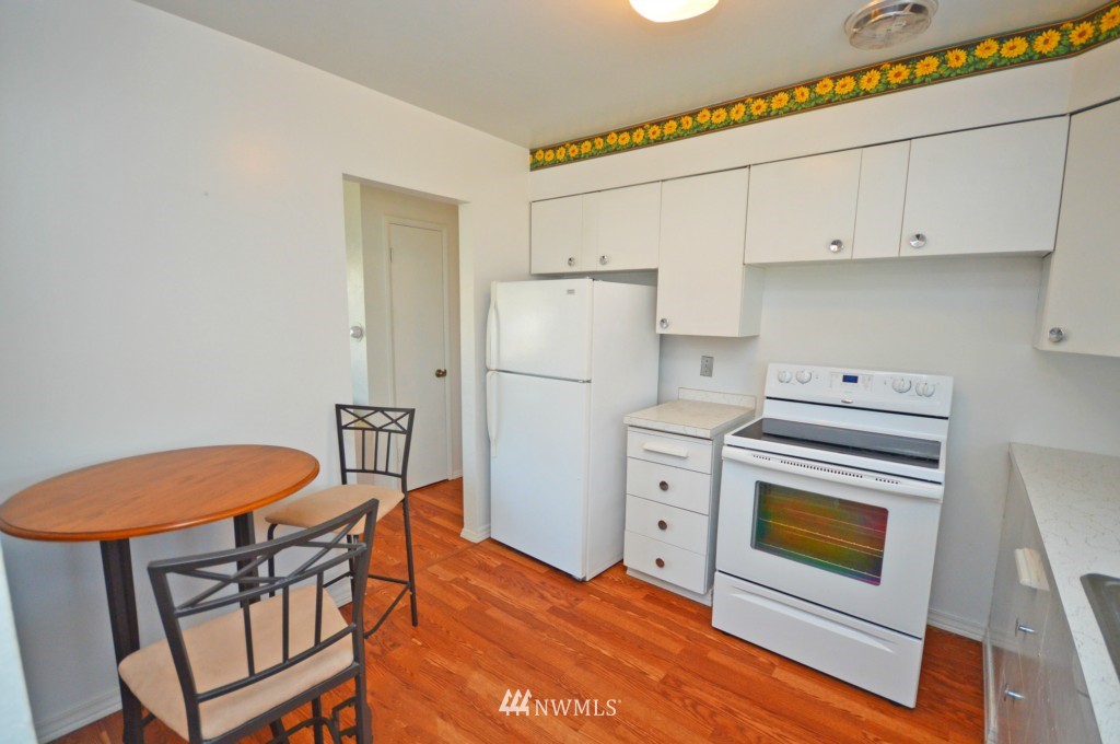 8804 Terrace Road Southwest Lakewood, WA 98498 - Photo 4 of 13