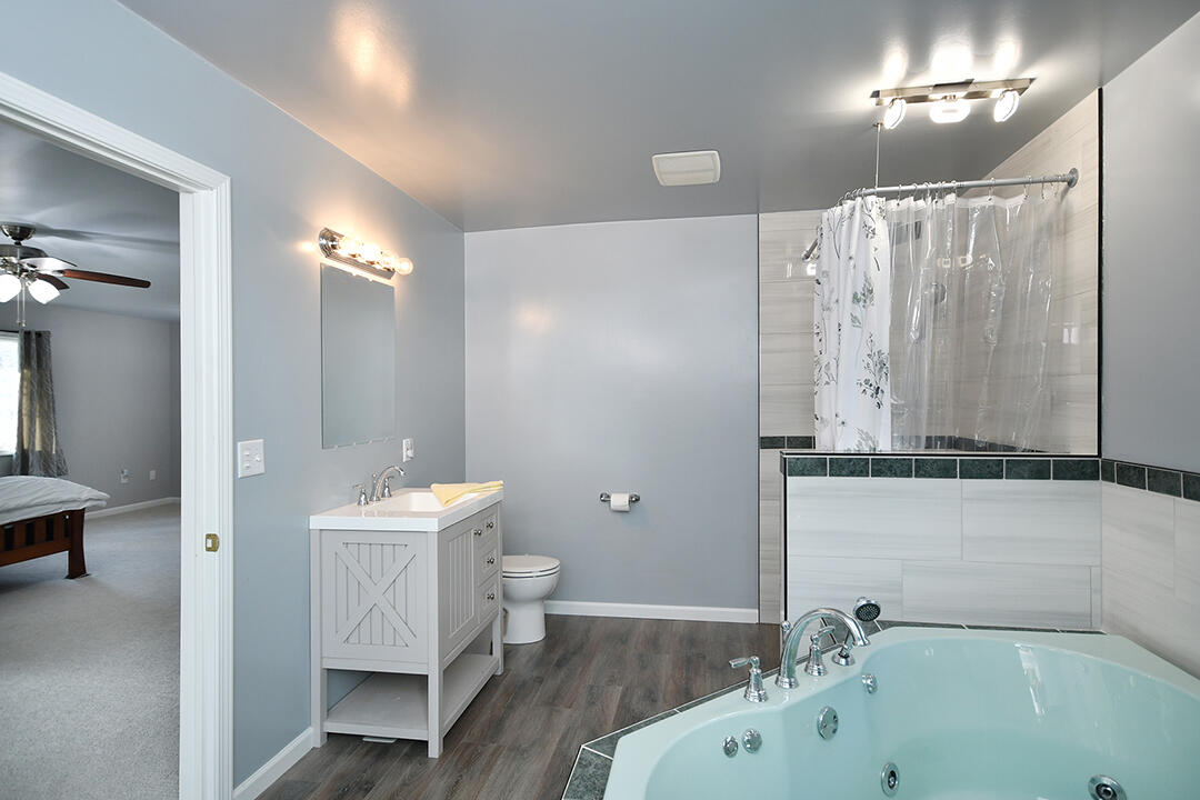 176 4 Mile Road Northwest Comstock Park, MI 49321 - Photo 23 of 27 MasterBath2