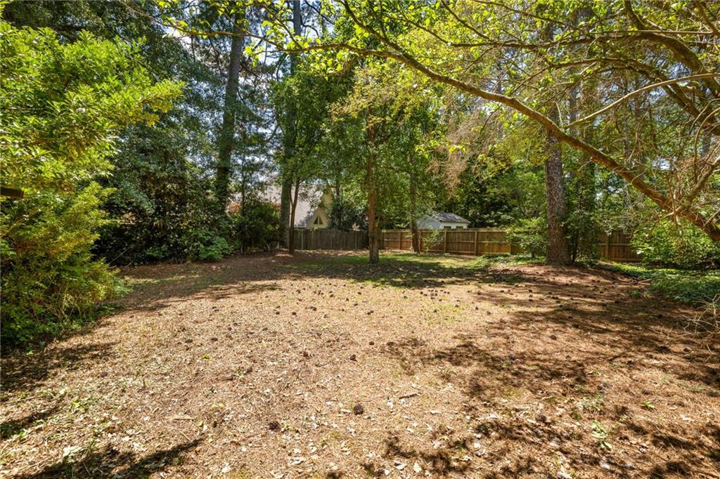 2569 Wilson Woods Drive Decatur, GA 30033 - Photo 27 of 31