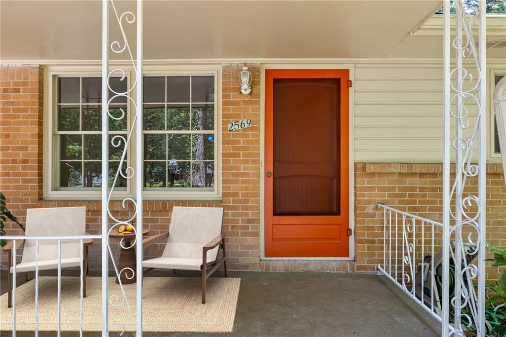 2569 Wilson Woods Drive Decatur, GA 30033 - Photo 7 of 31