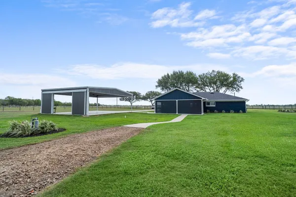 $685,000 | 15308 Hubenak Road, Needville, TX 77461