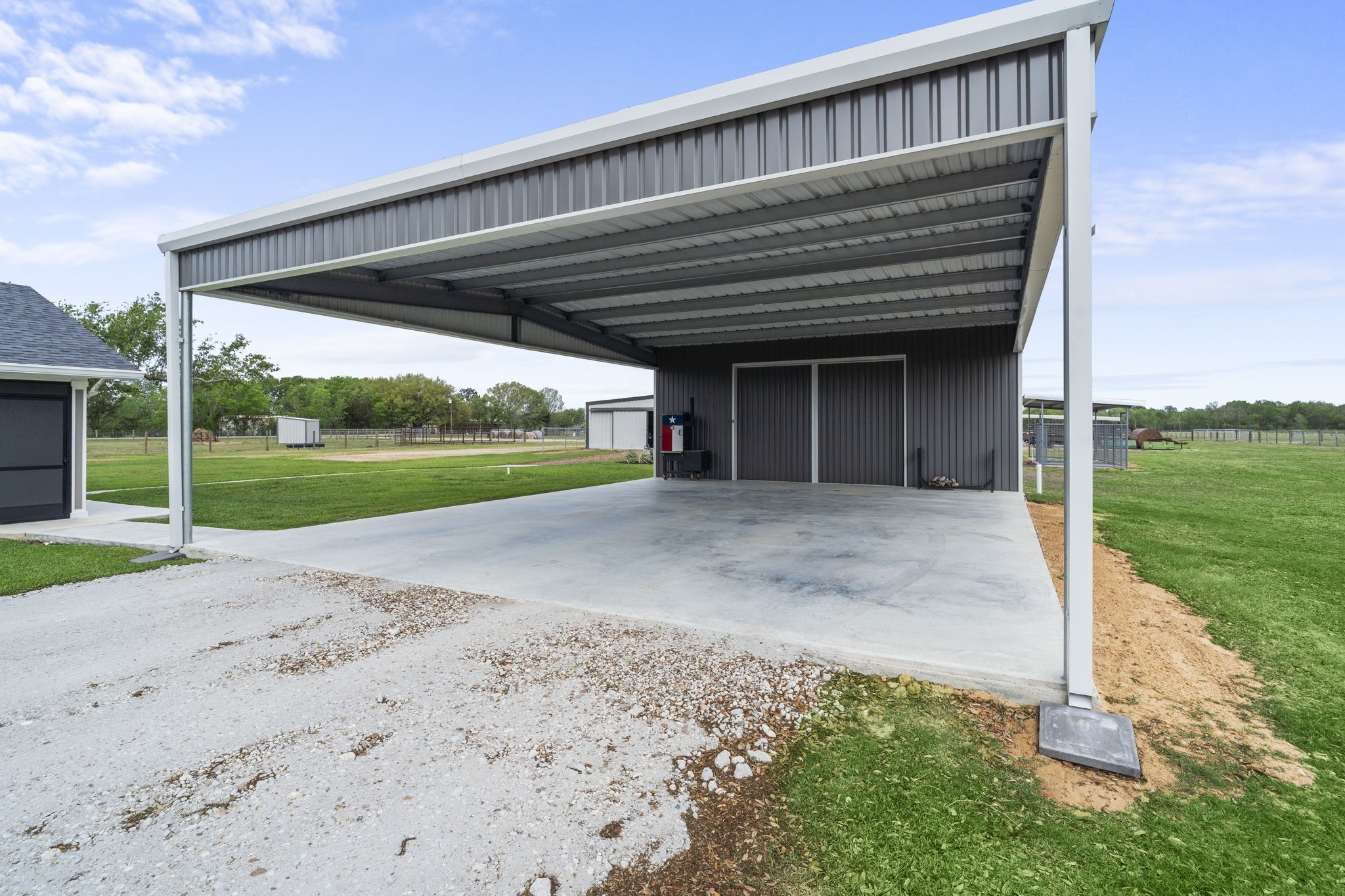 15308 Hubenak Road Needville, TX 77461 - Photo 37 of 49