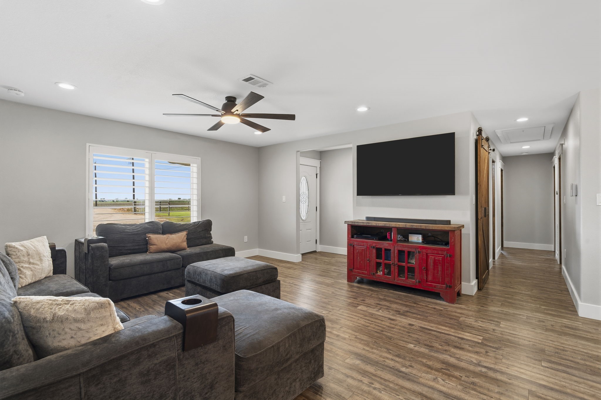 15308 Hubenak Road Needville, TX 77461 - Photo 8 of 49