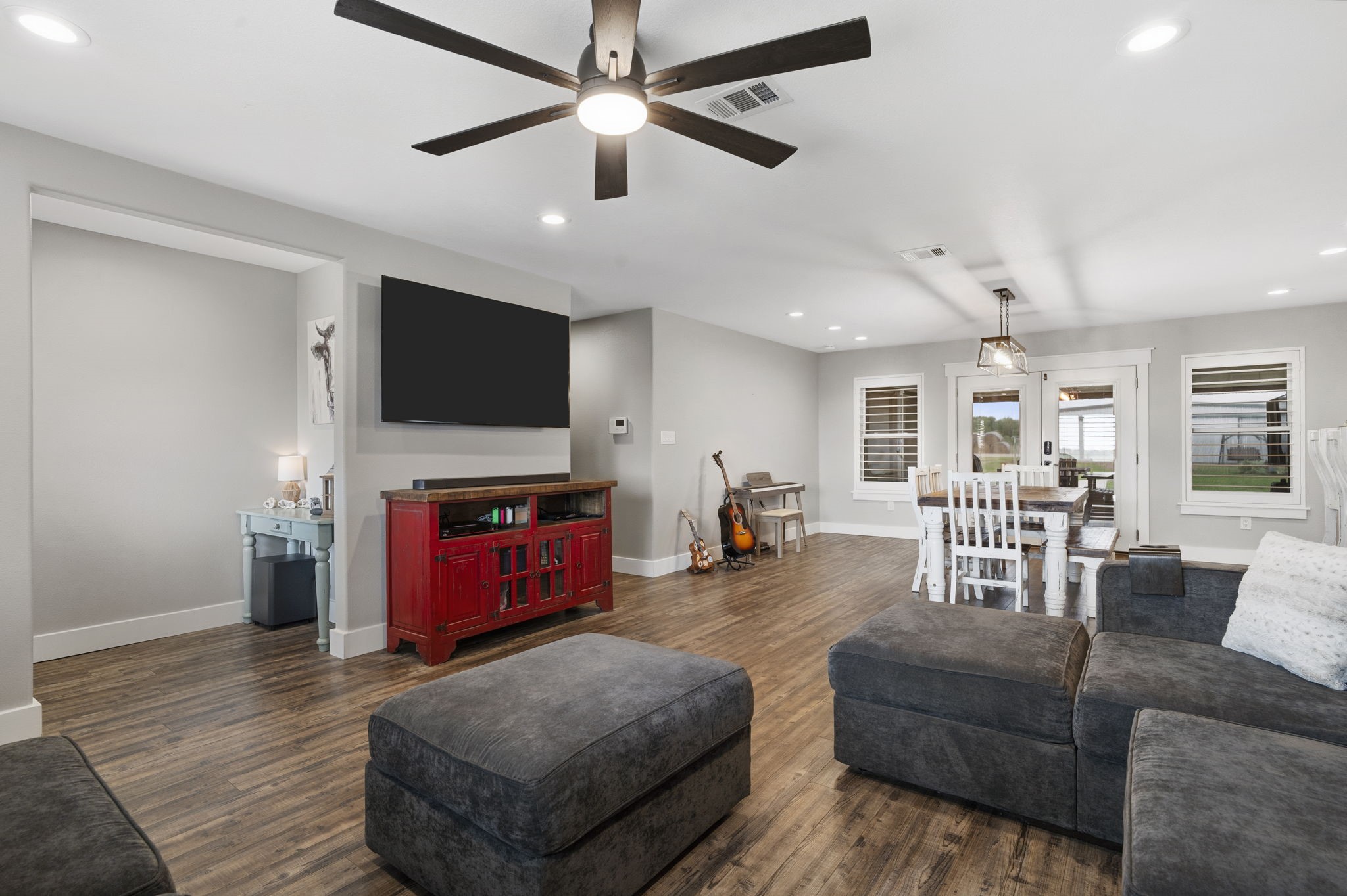 15308 Hubenak Road Needville, TX 77461 - Photo 9 of 49