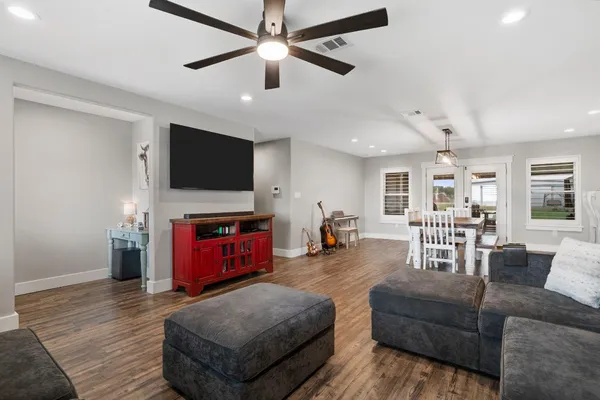 $685,000 | 15308 Hubenak Road, Needville, TX 77461