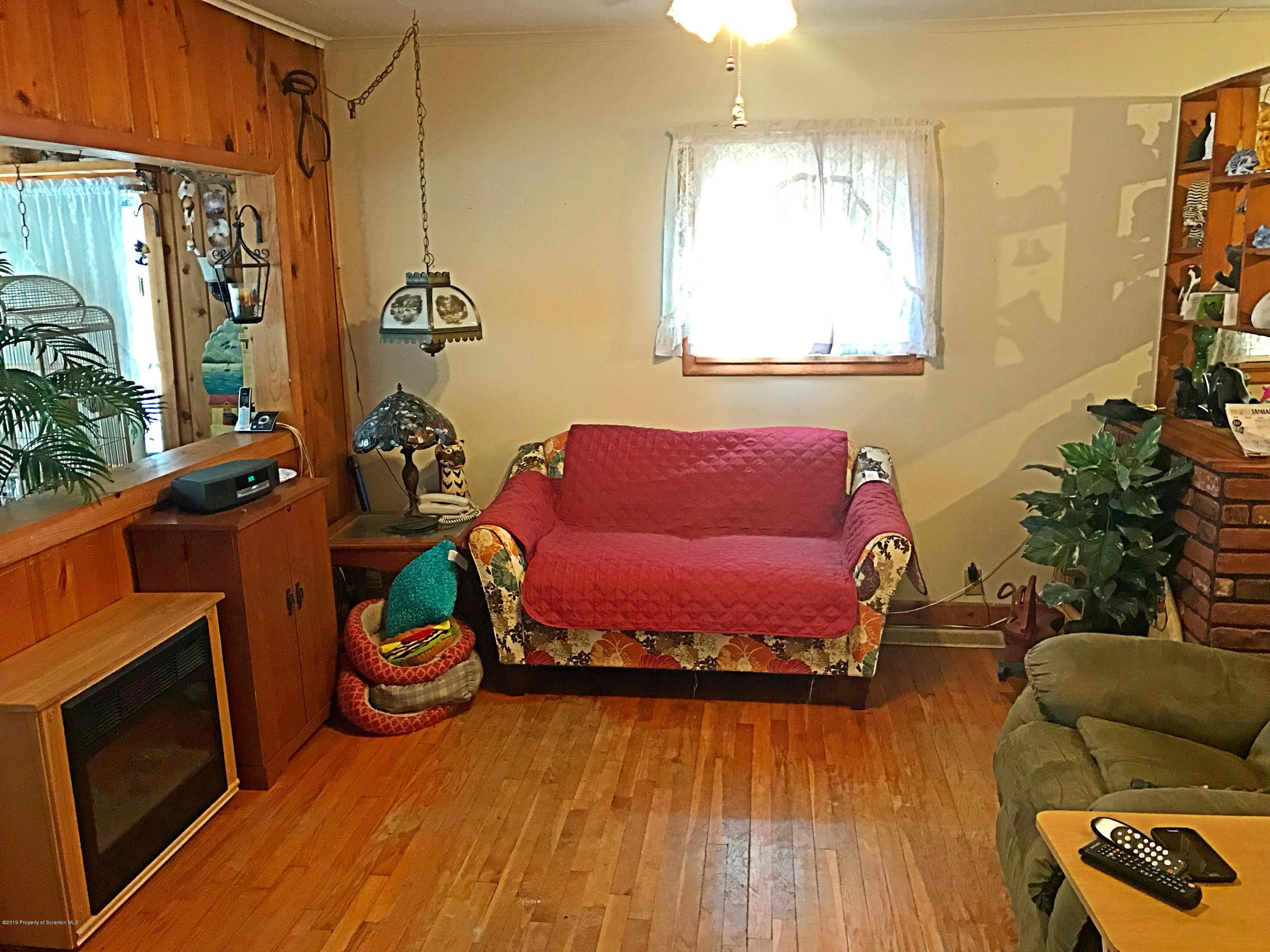 131 Pedrick Road Nicholson, PA 18446 - Photo 3 of 18