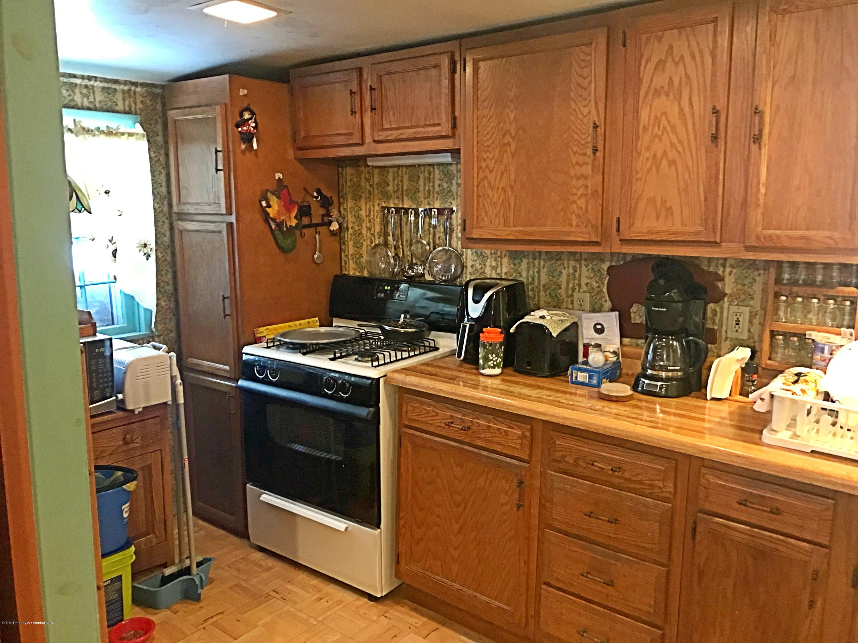 131 Pedrick Road Nicholson, PA 18446 - Photo 5 of 18