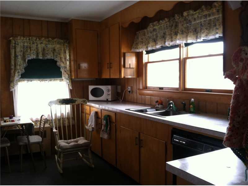 1174 Washington Road Waldoboro, ME 04572 - Photo 4 of 14 Kitchen. Main house