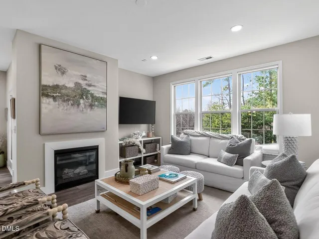 $669,000 | 3001 Valleystone Drive, Cary, NC 27519