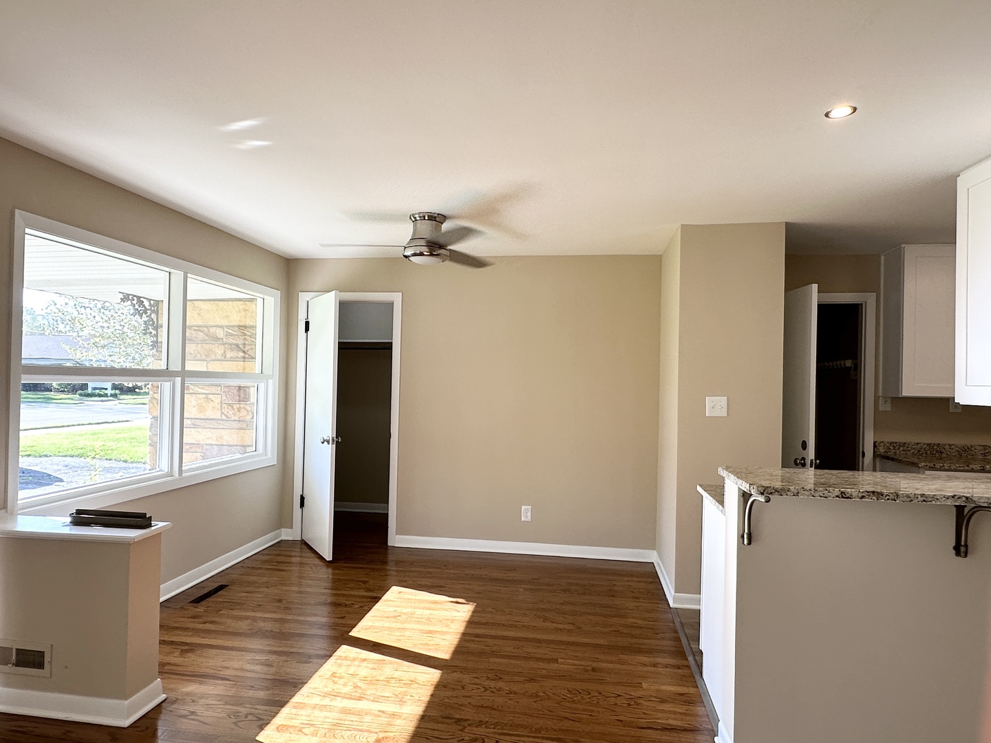 460 South Wall Street Kankakee, IL 60901 - Photo 16 of 52 a view of an empty room and window