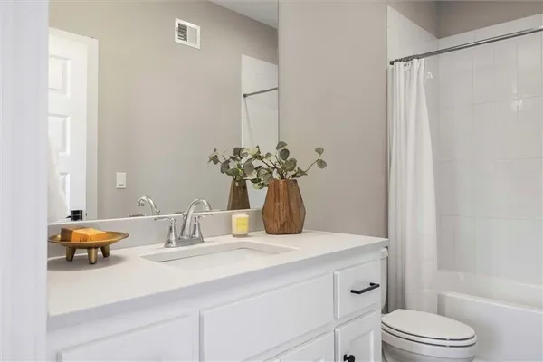 $899,900 | 12403 West 183rd Terrace, Overland Park, KS 66013