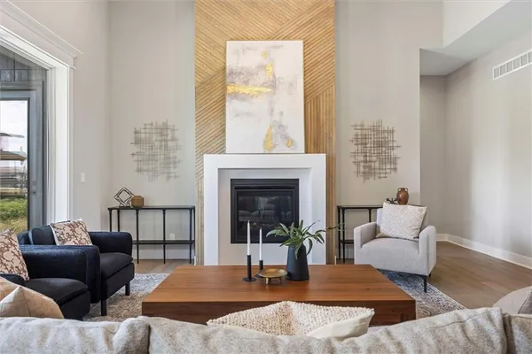 $899,900 | 12403 West 183rd Terrace, Overland Park, KS 66013