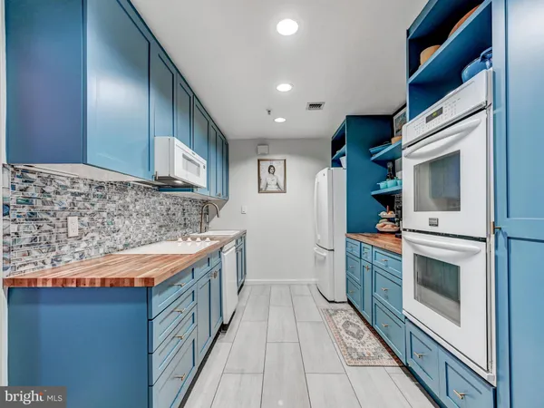 $378,000 | 3801 Canterbury Road, Unit 904, Baltimore, MD 21218