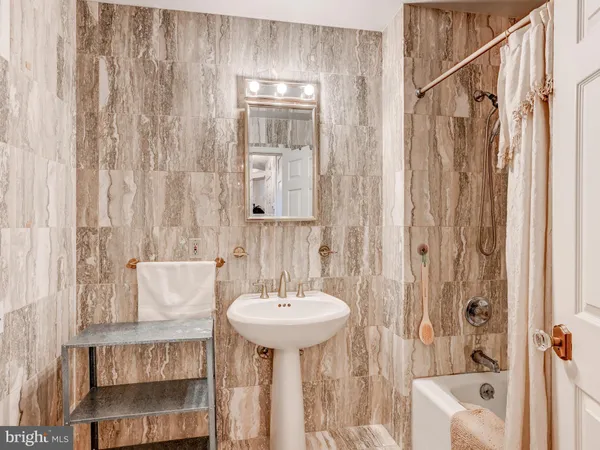 $378,000 | 3801 Canterbury Road, Unit 904, Baltimore, MD 21218