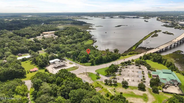 $75,000 | 3916 Dutch Bayou Road, Moss Point, MS 39563