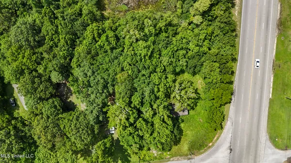 $55,000 | 3916 Dutch Bayou Road, Moss Point, MS 39563