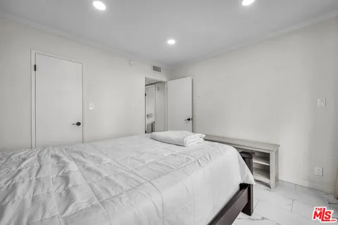 $739,000 | 1300 Midvale Avenue, Unit 501, Los Angeles, CA 90024