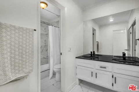 $739,000 | 1300 Midvale Avenue, Unit 501, Los Angeles, CA 90024