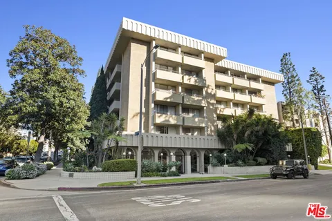 $739,000 | 1300 Midvale Avenue, Unit 501, Los Angeles, CA 90024