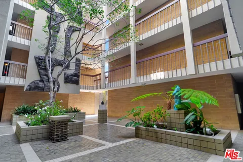 $739,000 | 1300 Midvale Avenue, Unit 501, Los Angeles, CA 90024