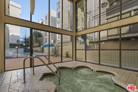 $739,000 | 1300 Midvale Avenue, Unit 501, Los Angeles, CA 90024