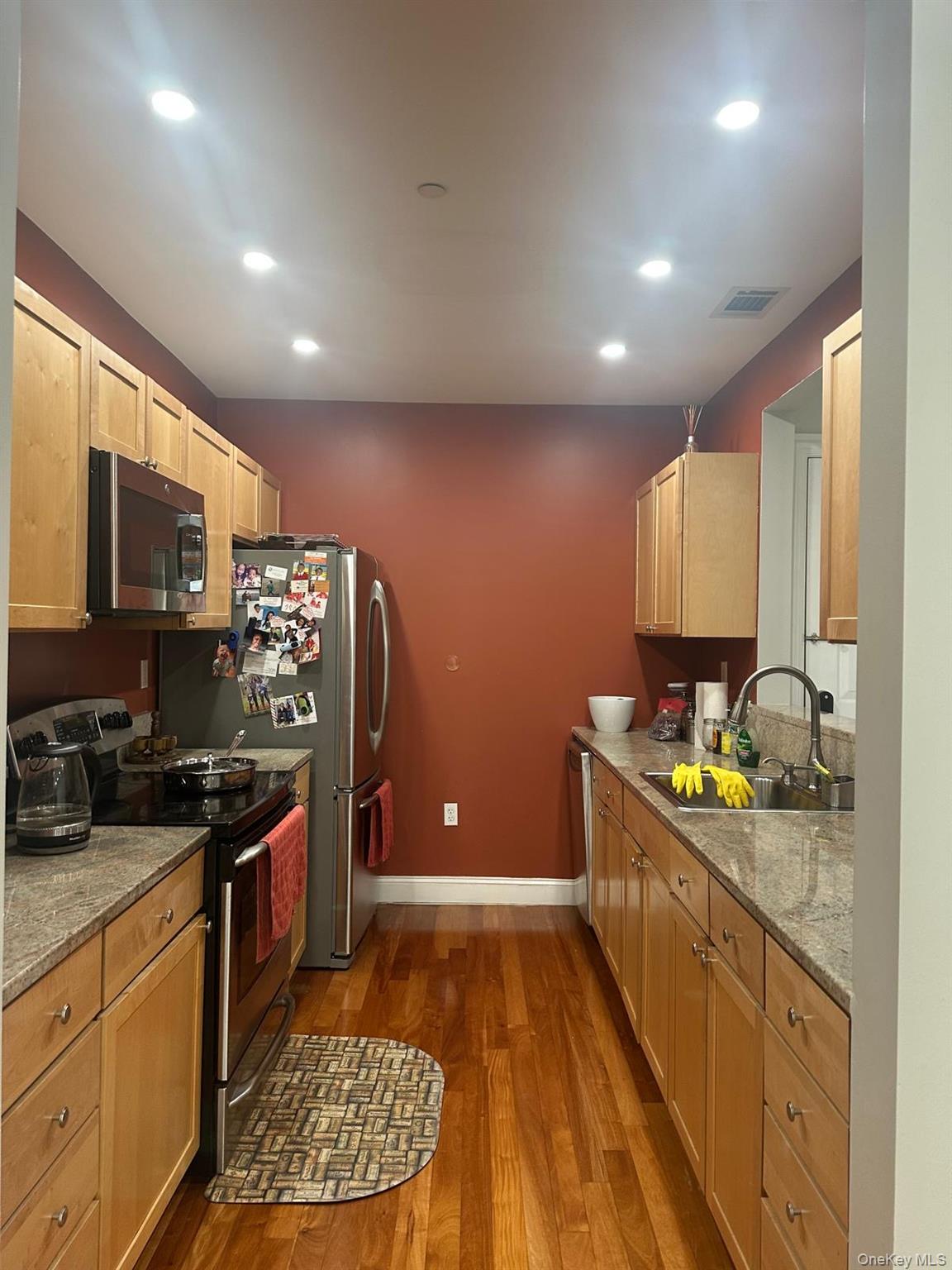 543 Main Street, Unit 501 New Rochelle, NY 10801 - Photo 5 of 29