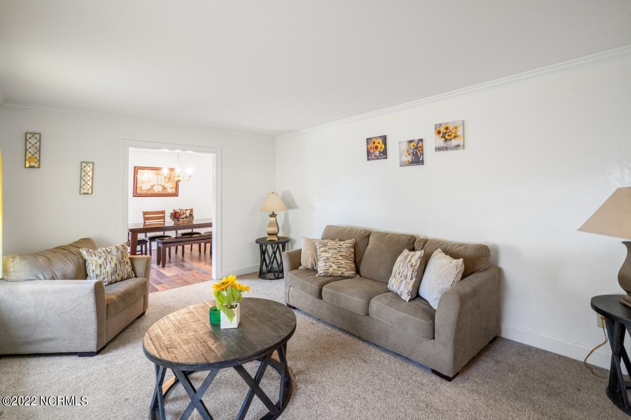 2704 Buckingham Road Northwest Wilson, NC 27896 - Photo 6 of 35 Living Room