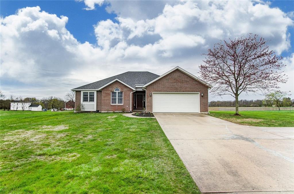 243 Vale Road Springfield, OH 45504 - Photo 2 of 37